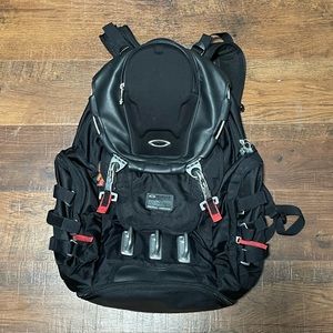 Oakley kitchen sink backpack